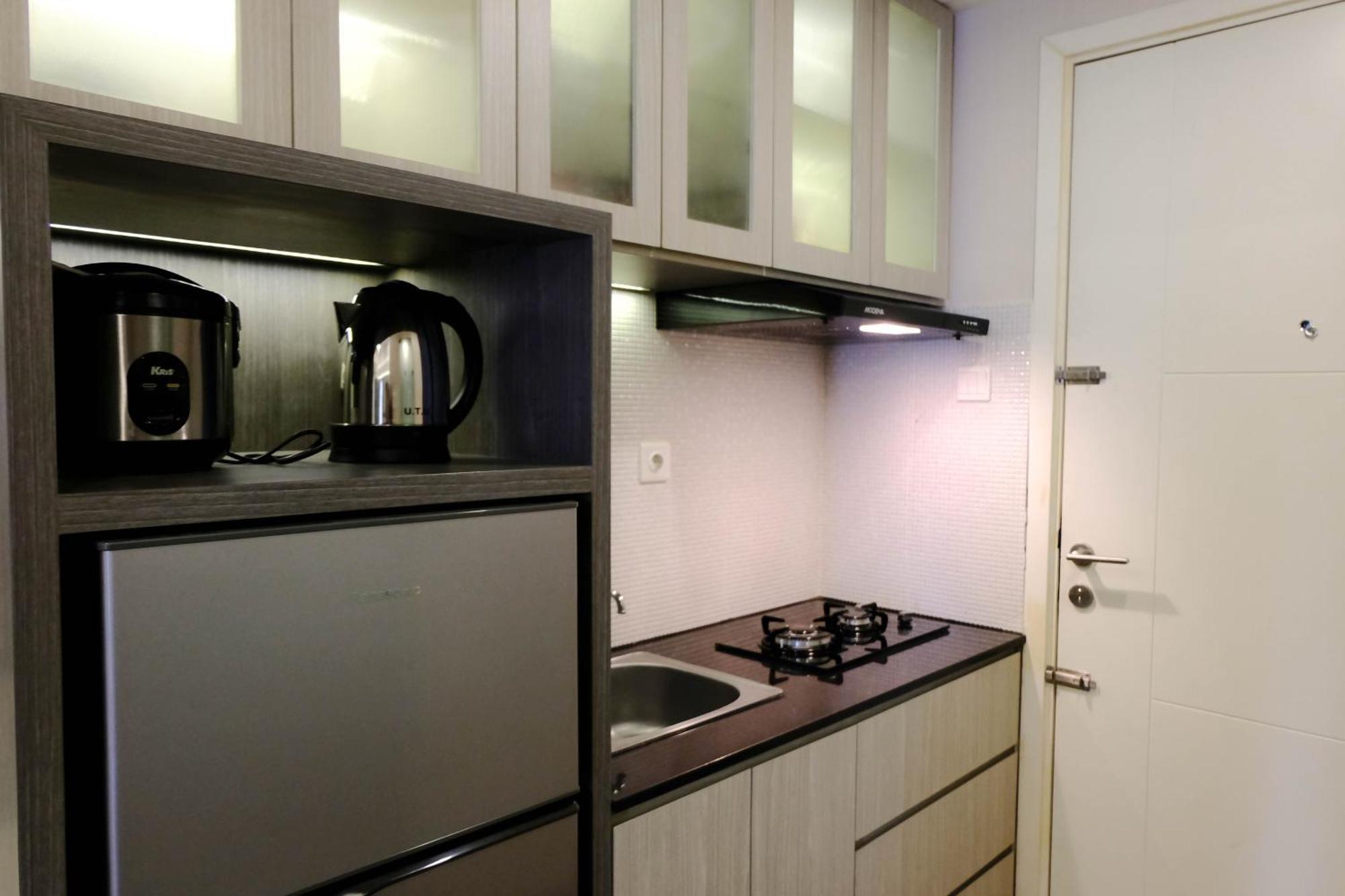 Homey 1br At Parahyangan By Travelio Apartemen *